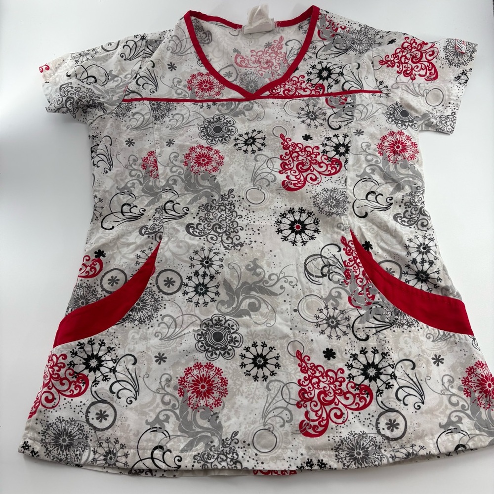 Uniform Advantage Floral Scrub Top